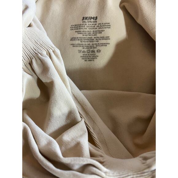 SKIMS Sculpting Bodysuit Mid-Thigh Shapewear Beige Size XXL - Picture 4 of 4